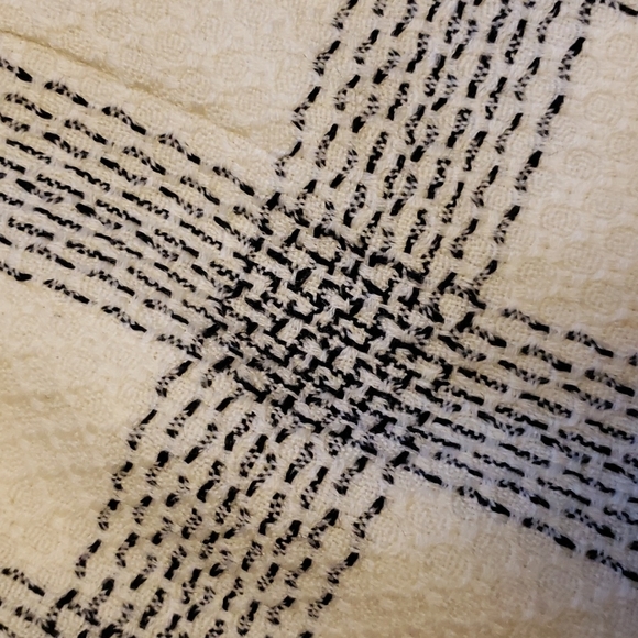 Vintage wool cream/black plaid skirt or sz 10 - Picture 2 of 4